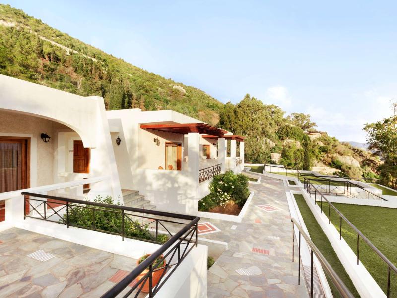 Ramada Loutraki Poseidon Resort