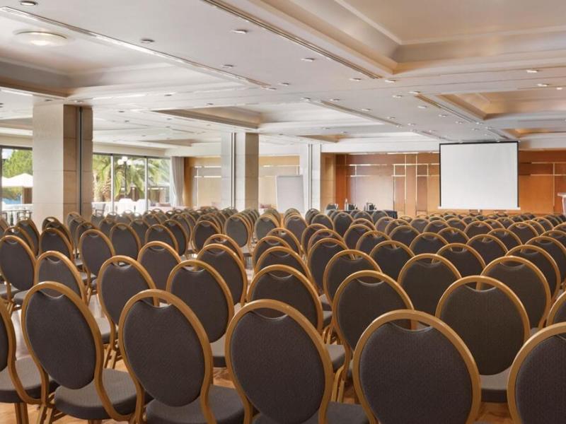 Ramada Loutraki Poseidon Resort