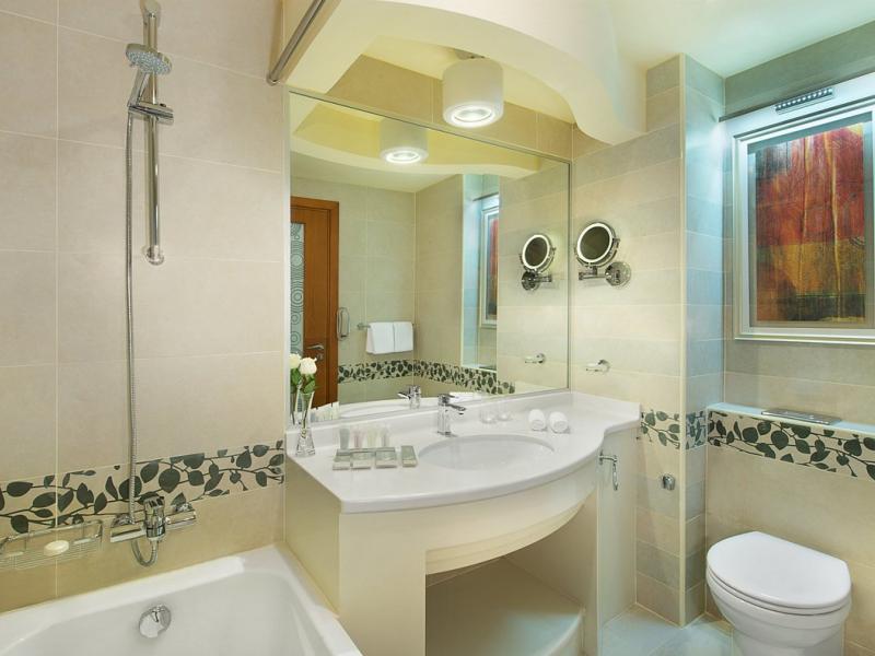 City Seasons Towers Hotel