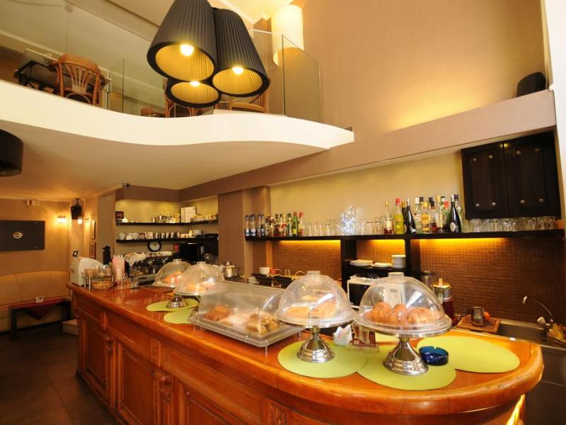 Minoa Athens Hotel