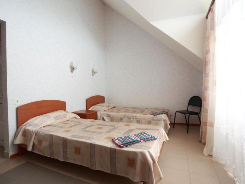 Отель Кристалл