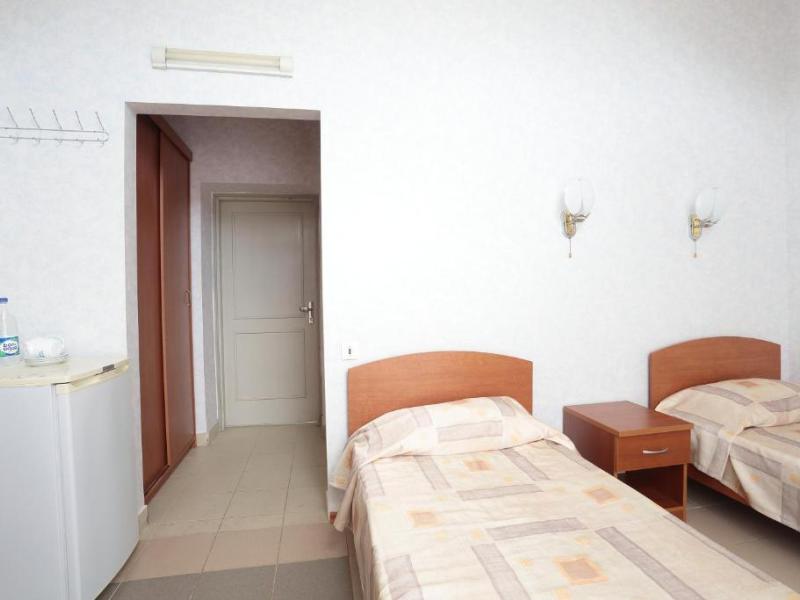 Отель Кристалл