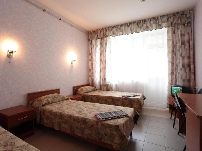 Отель Кристалл