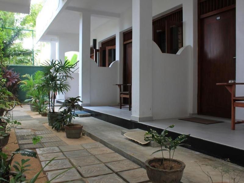 Unawatuna Beach Bungalow