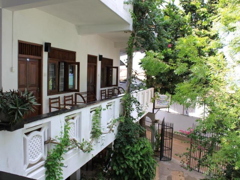 Unawatuna Beach Bungalow