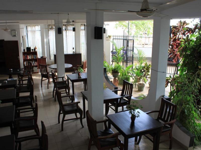 Unawatuna Beach Bungalow