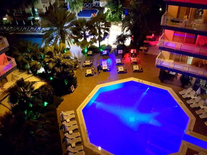 Carmen Suite Hotel