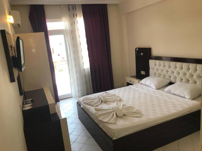 Side World Star Hotel