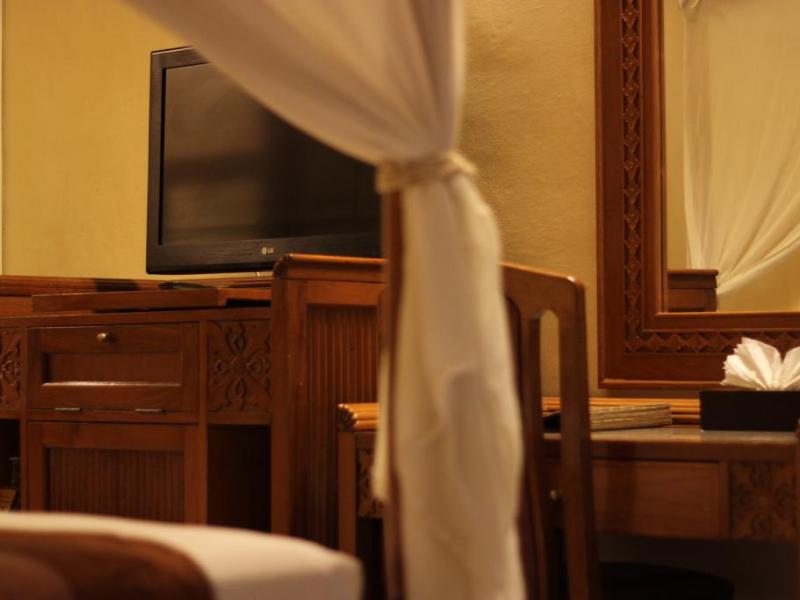 Diwangkara Beach Hotel & Resort