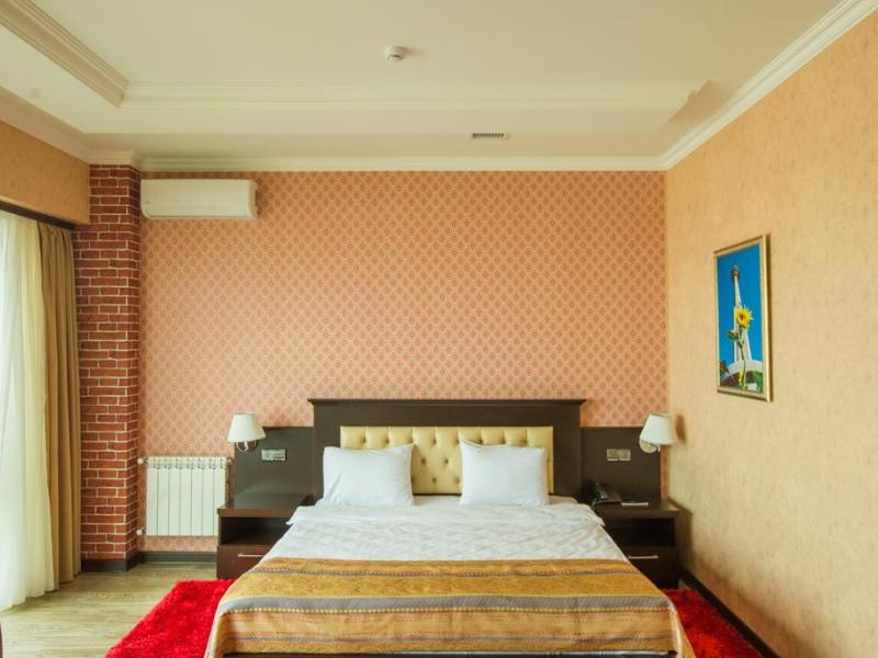 Regnum Hotel & Restaurant