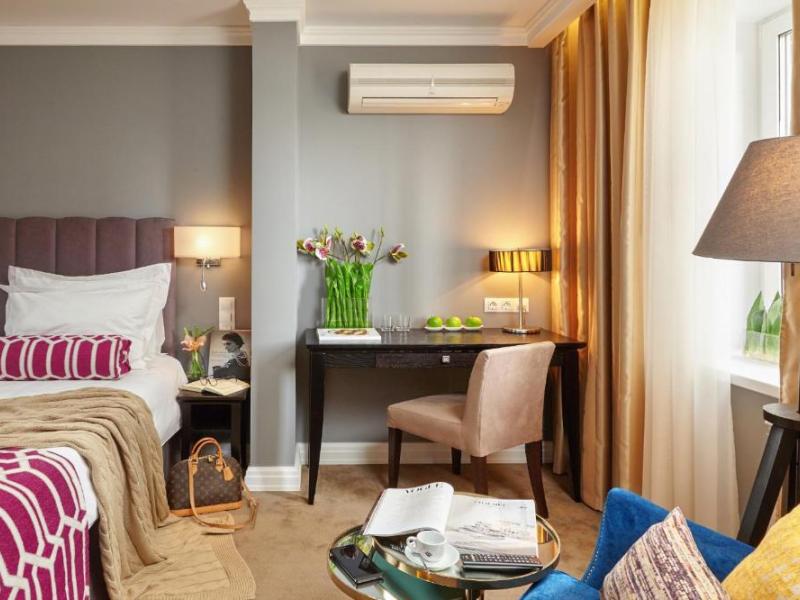 Easy Room