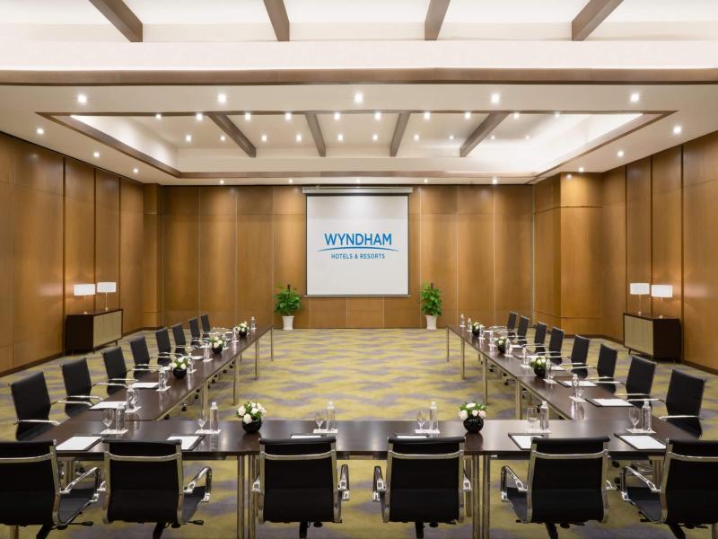 Wyndham Grand Phu Quoc