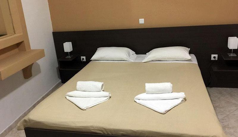 Cronos Beach Apartments