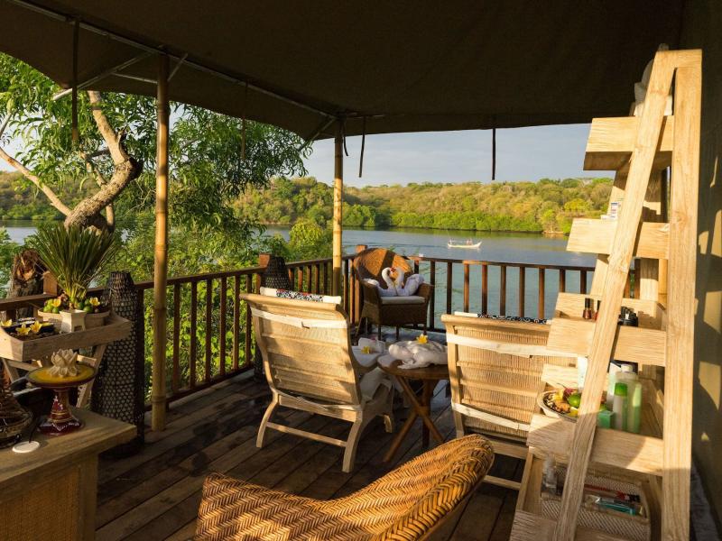 Menjangan Dynasty Resort Beach Glamping & Dive Centre