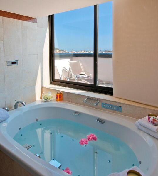Holiday Inn Nice