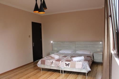 Sunny Hotel