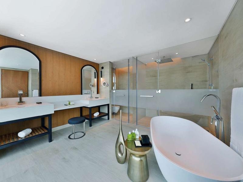 DoubleTree by Hilton Dubai - Business Bay