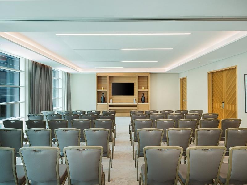 DoubleTree by Hilton Dubai - Business Bay