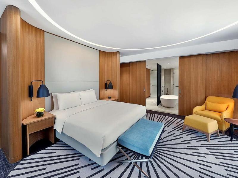 DoubleTree by Hilton Dubai - Business Bay