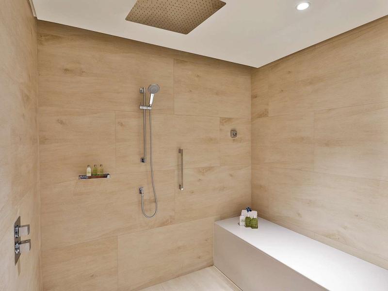 DoubleTree by Hilton Dubai - Business Bay