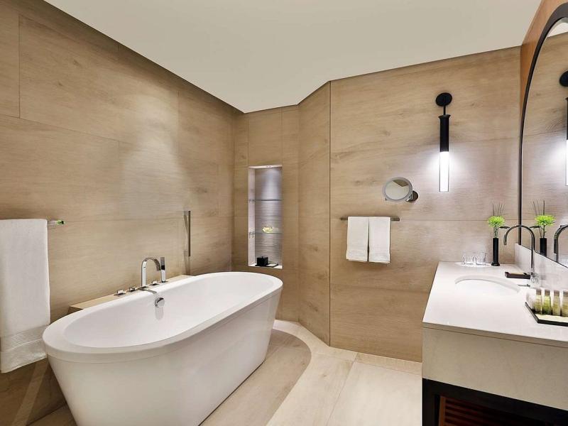 DoubleTree by Hilton Dubai - Business Bay