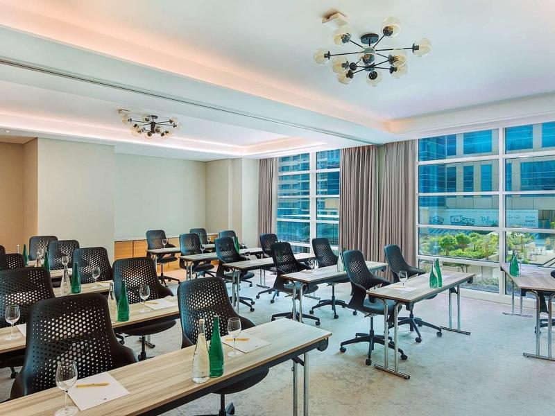 DoubleTree by Hilton Dubai - Business Bay