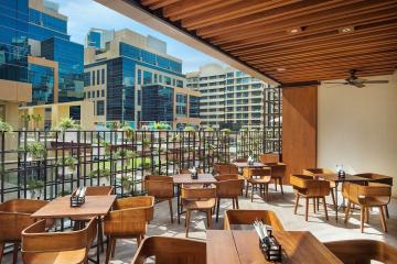 Отель DoubleTree by Hilton Dubai - Business Bay ОАЭ, Бизнес Бэй, фото 46