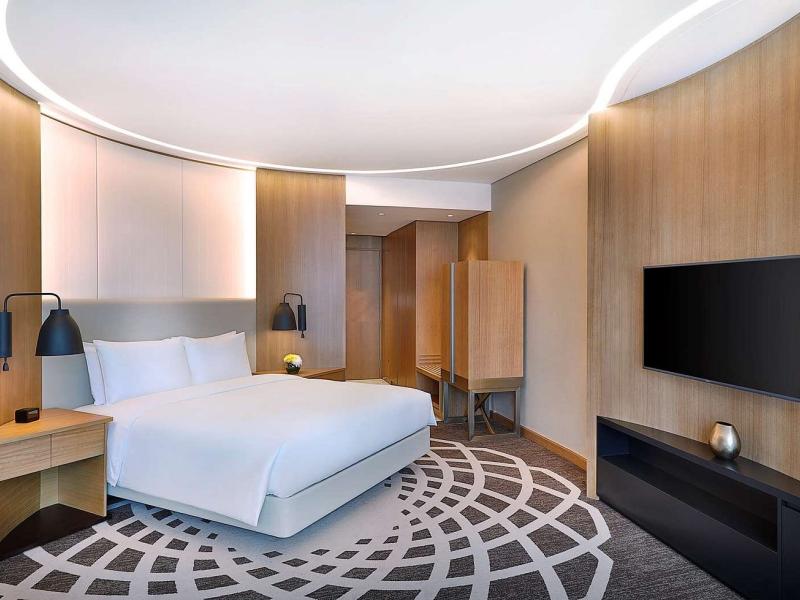 DoubleTree by Hilton Dubai - Business Bay