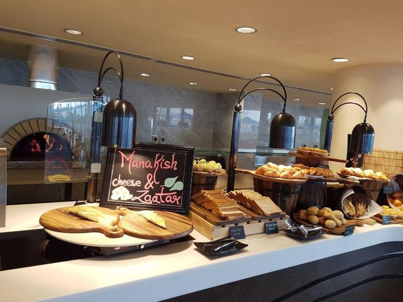 The Retreat Palm Dubai MGallery by Sofitel