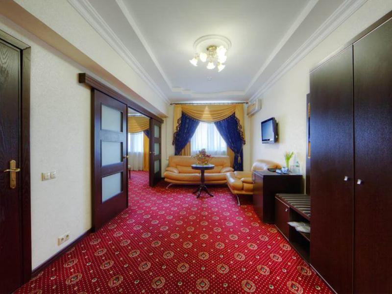 Moscow Holiday Hotel