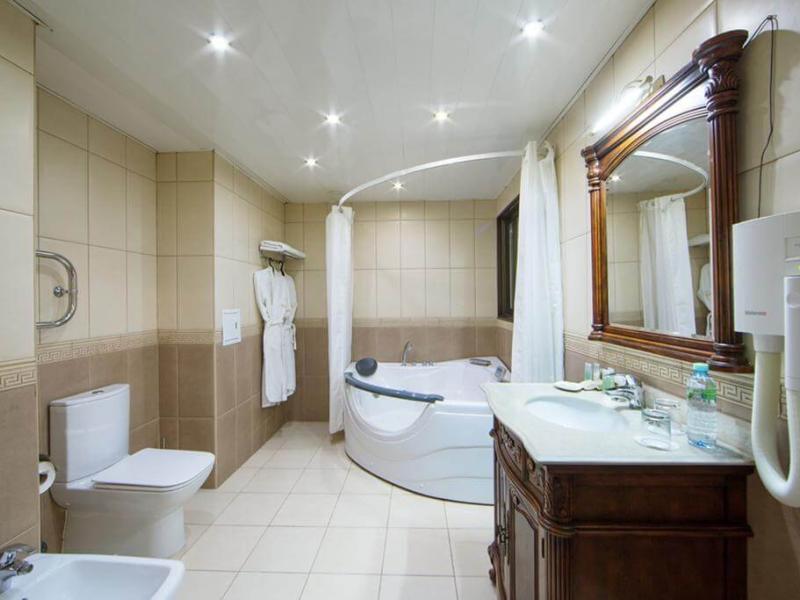 Moscow Holiday Hotel