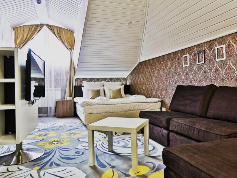 Купеческий Дворъ