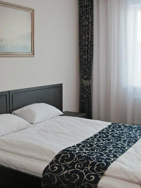 Maksimus Hotel