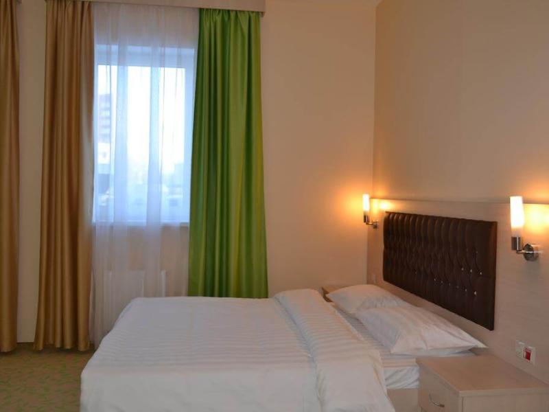Open City Hotel