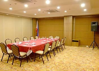 Crown Regency Hotel Makati