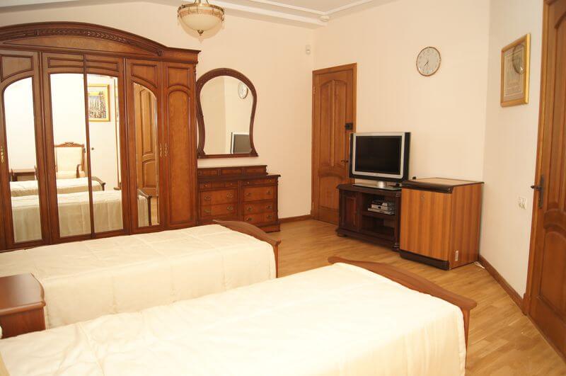 Династия Отель