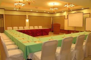 Отель Crown Regency Residences Davao Филиппины, о.Минданао, фото 9