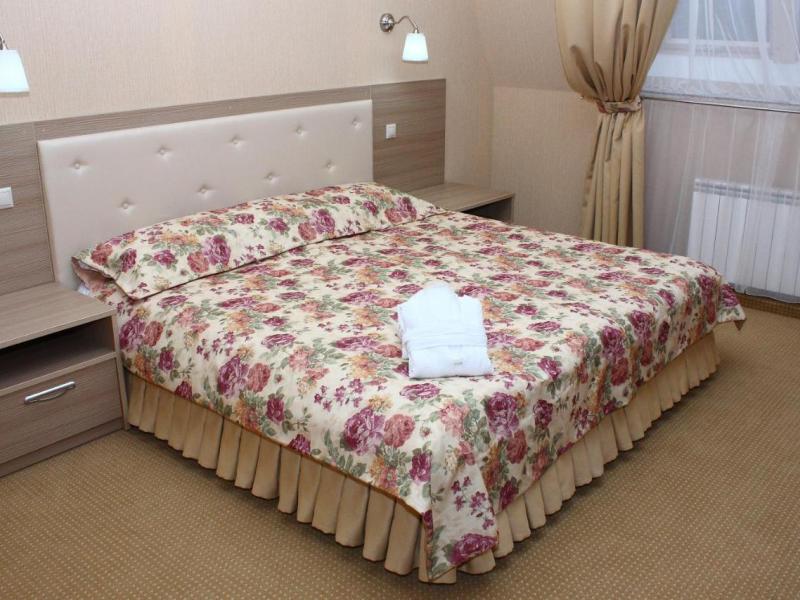 Николаевский