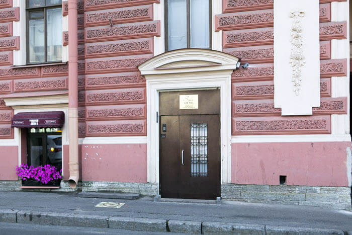 Solo на наб.реки Мойки, 82