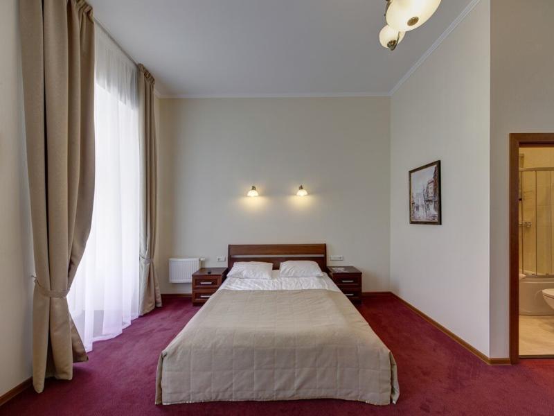 Solo на наб.реки Мойки, 82