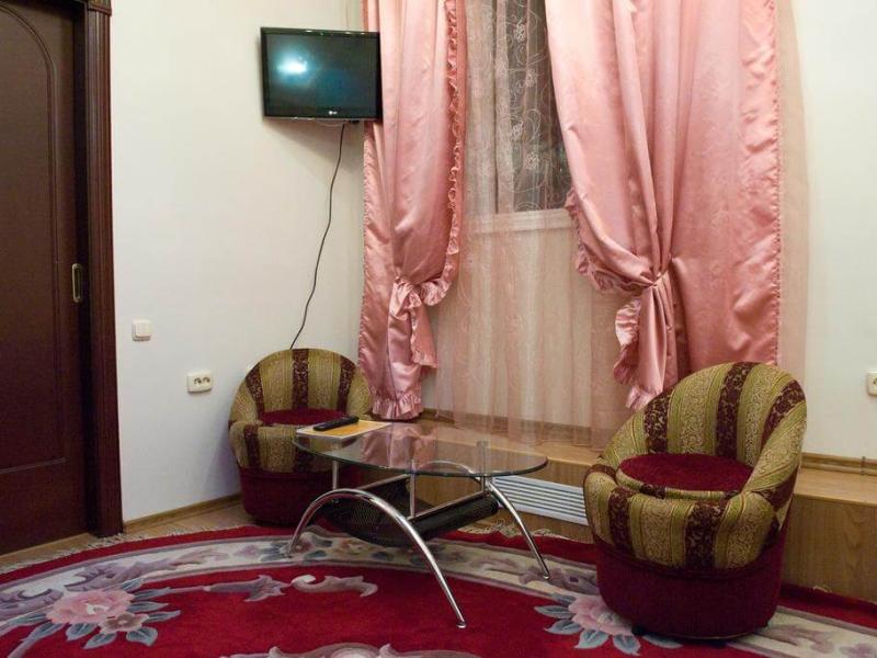 Гостиница У Двух Львов