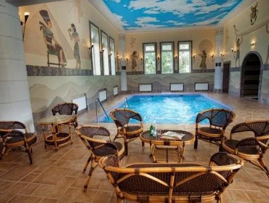 Familia (Ягодное)