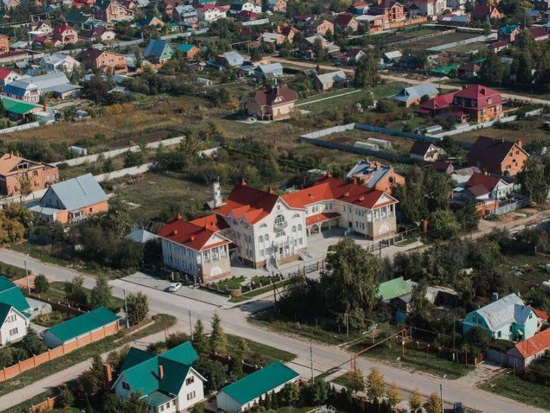 Familia (Ягодное)