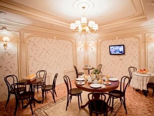 Familia (Ягодное)