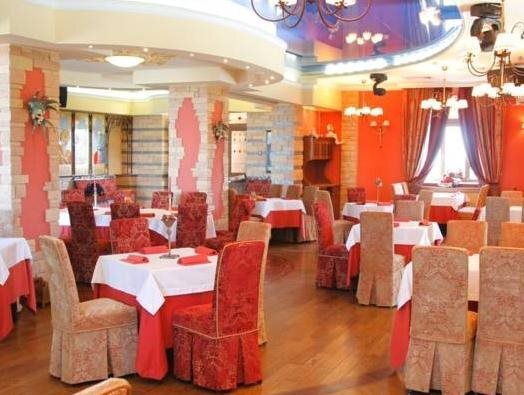 Familia (Ягодное)