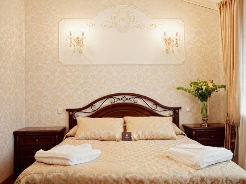 Familia (Ягодное)