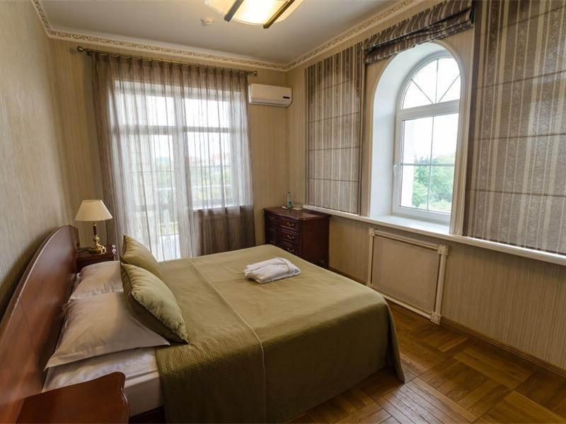 Familia (Ягодное)