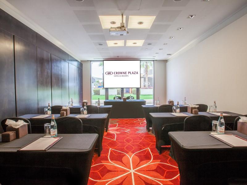 Crowne Plaza Abu Dhabi Yas Island