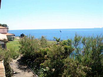 Albatroz Beach & Yacht Club