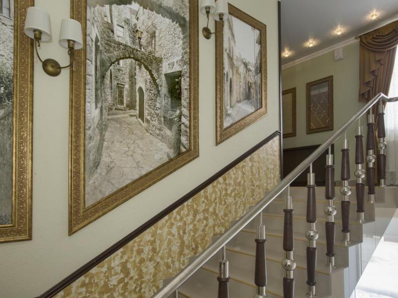 ПридворовЪ